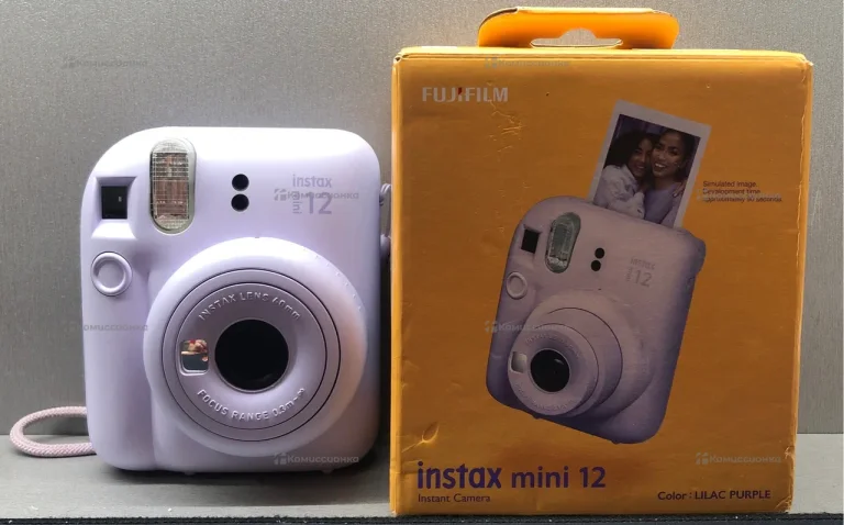 Фотоаппарат Instax mini 12