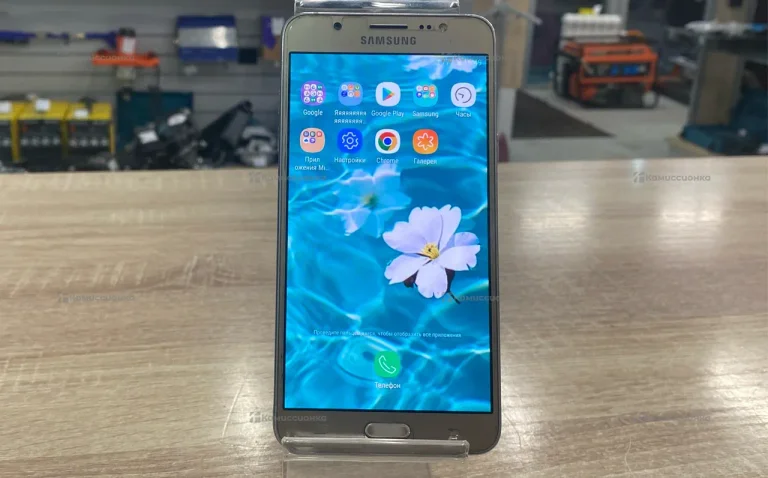 Samsung Galaxy J7 Neo 2/16 ГБ