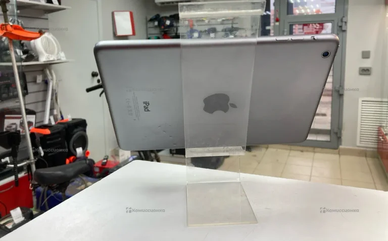 Планшет Apple iPad mini 16Gb Wi-Fi