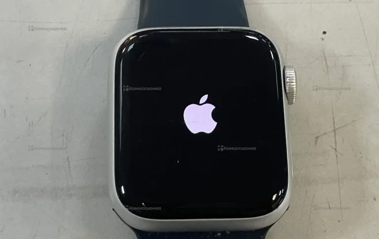 Часы  watch se 40mm