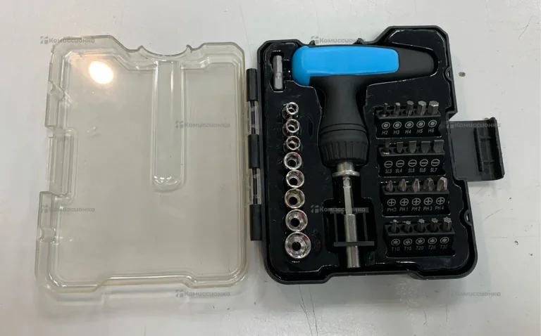 Набор бит и торцевых головок