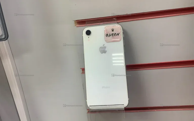 Apple iPhone XR 3/64 ГБ