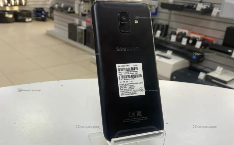 Samsung Galaxy A6 (2018) 3/32 ГБ