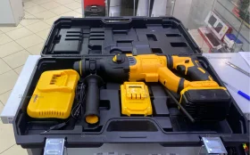 Перфоратор DeWalt АКБ