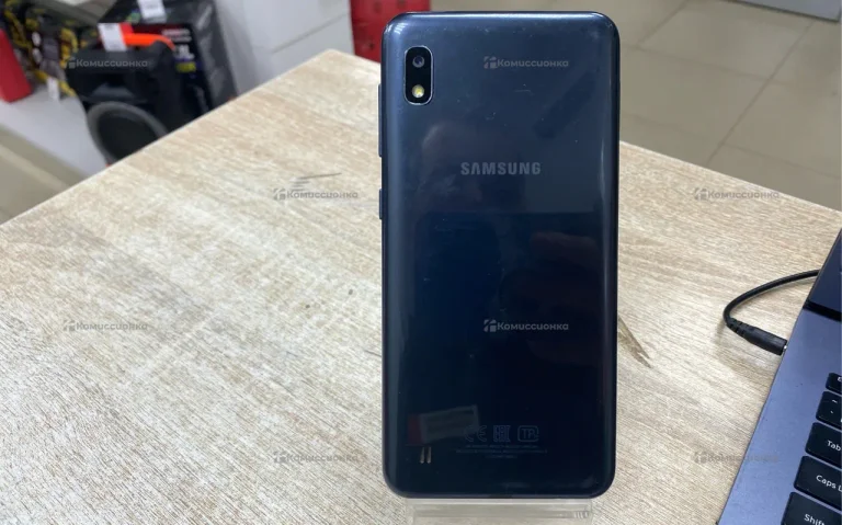 Samsung Galaxy A10 2/32 ГБ