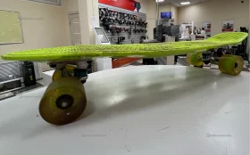 Скейтборд зеленый