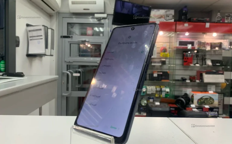 Infinix Smart 8 3/64 ГБ