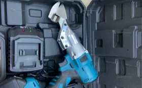 Ножницы по металлу Makita АКБ