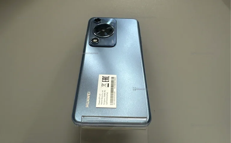 Huawei Nova Y72S 8/128 ГБ (разбит)