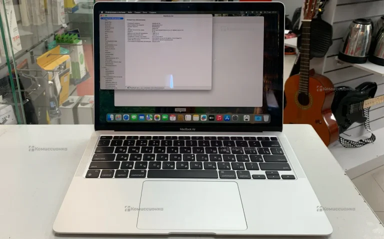 Ноутбук  MacBook Air 13 M1 2020