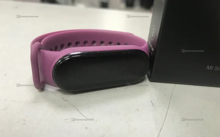 Часы  Mi Band 3