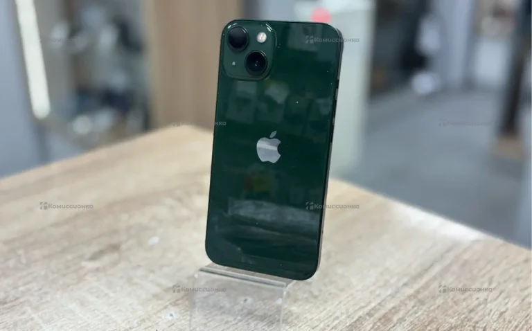 Apple iPhone 13 4/128 ГБ