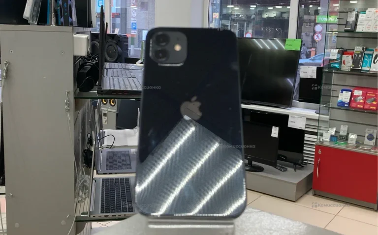 Apple iPhone 12 4/64 ГБ