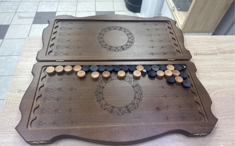 Нарды с гербом России