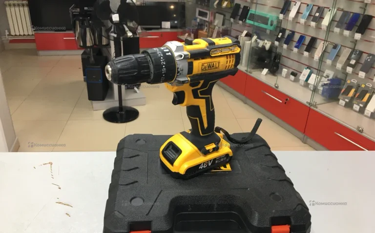 Шуруповёрт DeWalt Brushless drill