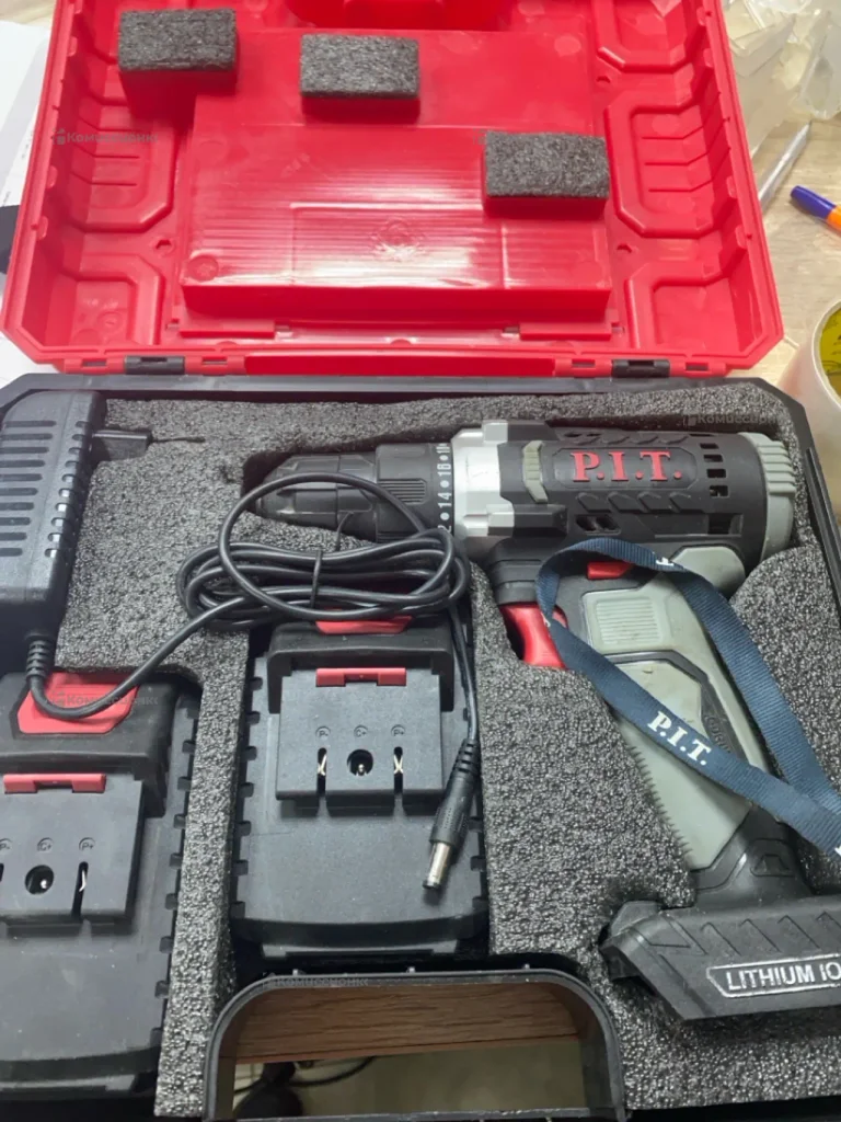 Шуруповерт  PIT
