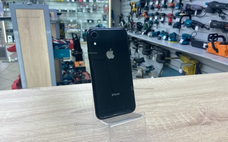 Apple iPhone XR 3/64 ГБ