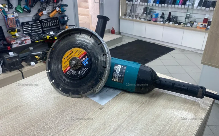 УШМ Makita 9069 230mm