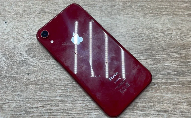 Apple iPhone XR 3/64 ГБ