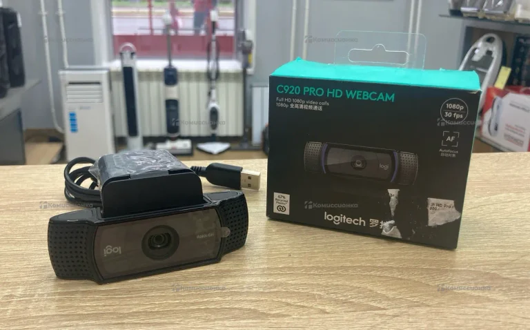 Веб камера Logitech c920
