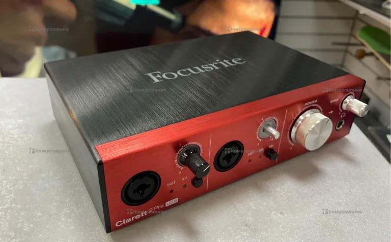 Зауковая карта Focusrite Clarnett 2Pre