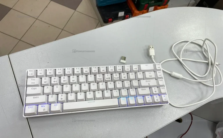 Клавиатура   Белая