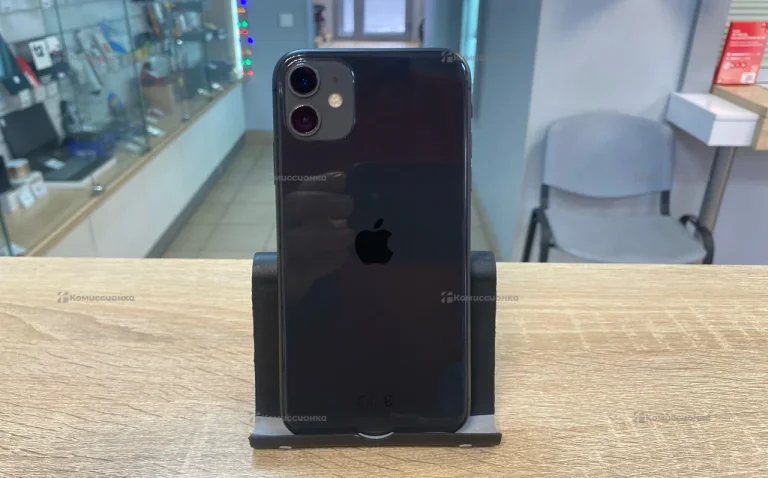 Apple iPhone 11 4/64 ГБ