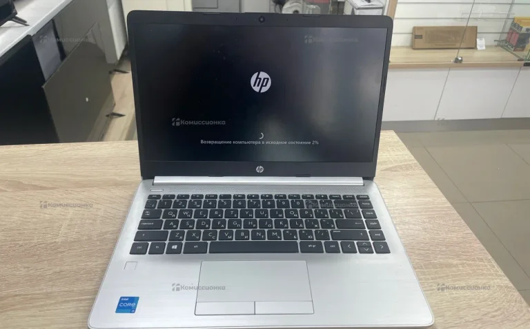 Ноутбук  HP 348G7