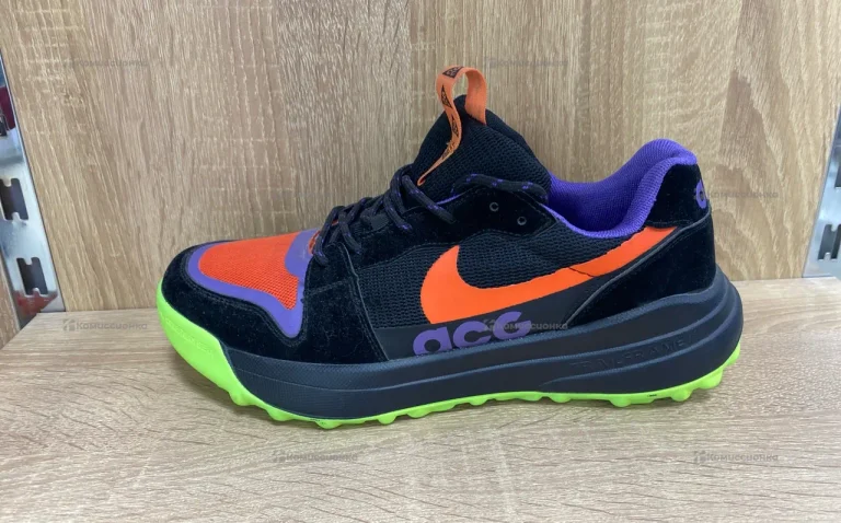 Кроссовки Nike ACG 43