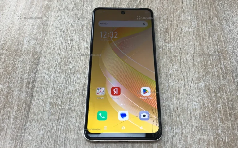 Infinix Smart 8 4/128 ГБ