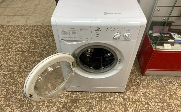 Стиральная машина Indesit WISL104