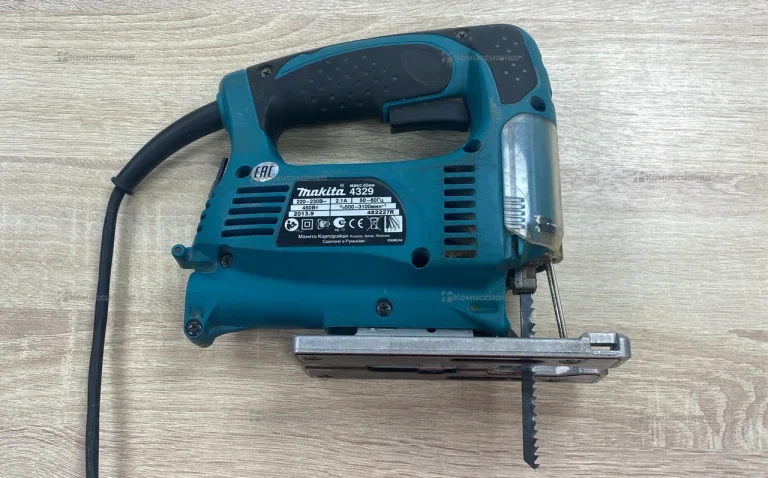 Электролобзик makita 4329