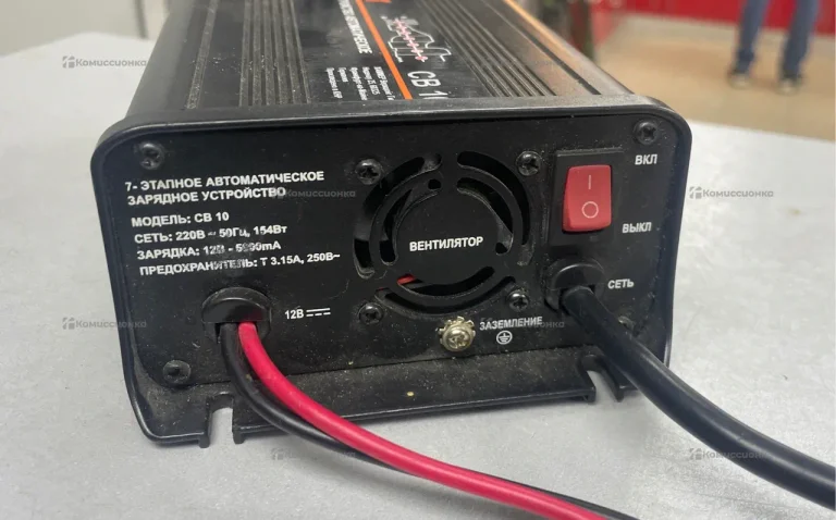 Зарядное устройство Wester CB10