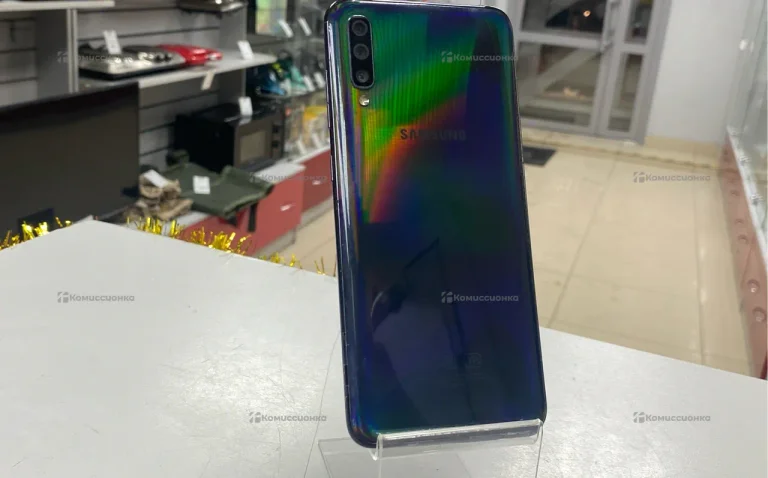 Samsung Galaxy A70 6/128 ГБ