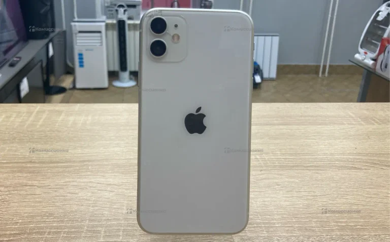Apple iPhone 11 4/128 ГБ