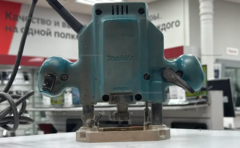Фрезер makita 3620