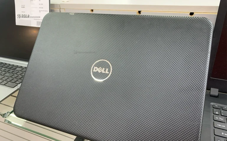 Ноутбук  Dell Inspiron 3521