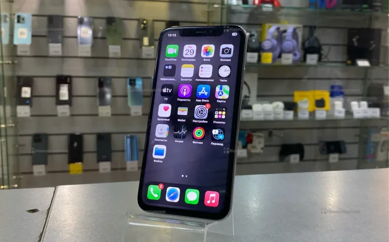 Apple iPhone X 3/64 ГБ