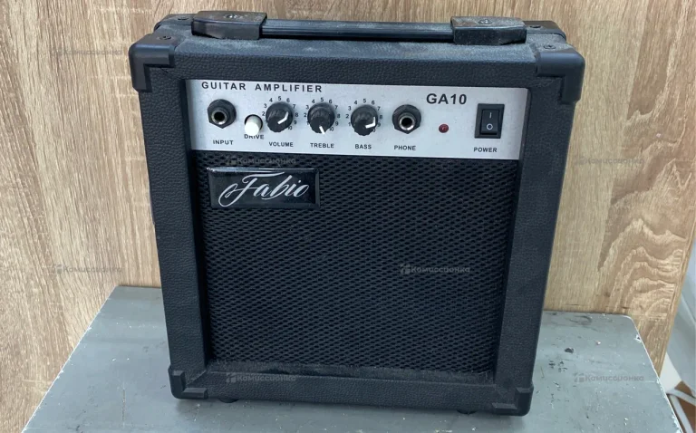 Комбоусилитель Fabio GA10