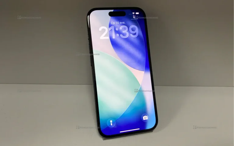 Apple iPhone 15 6/128 ГБ