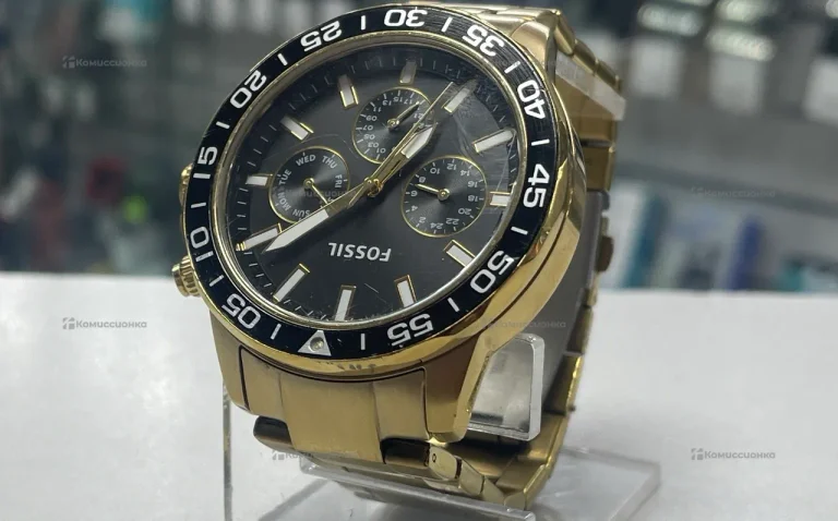 Часы  fossil