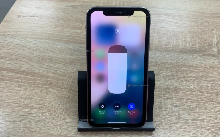 Apple iPhone XR 3/128 ГБ