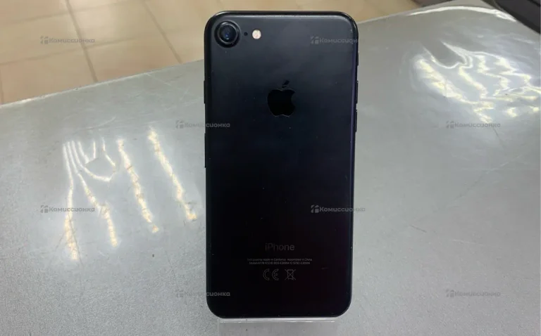 Apple iPhone 7 2/32 ГБ
