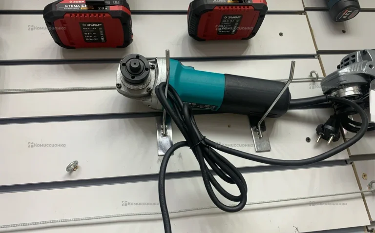 Ушм Makita 9558hnrz