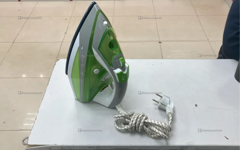 Утюг Maestro MR303C