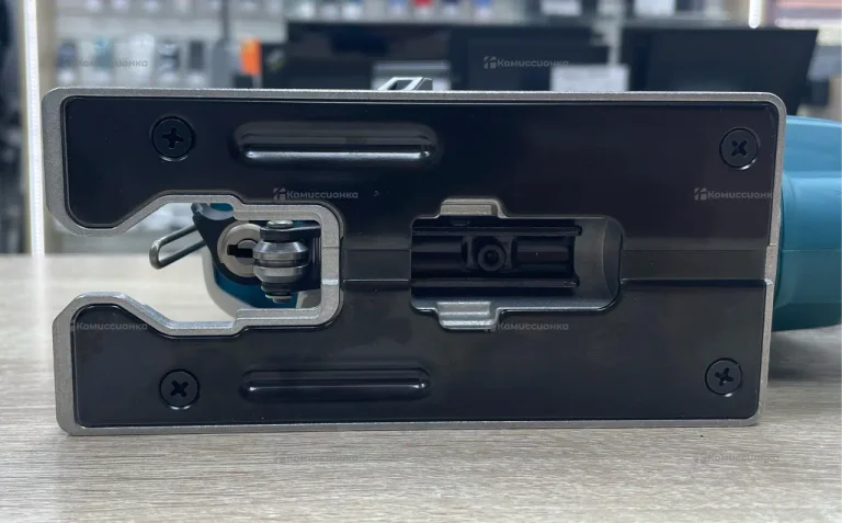 Электролобзик makita JV0600K