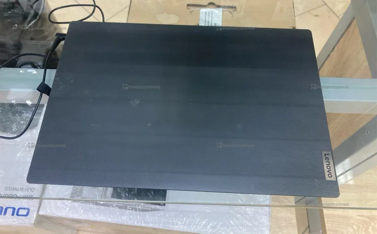 Ноутбук  Lenovo