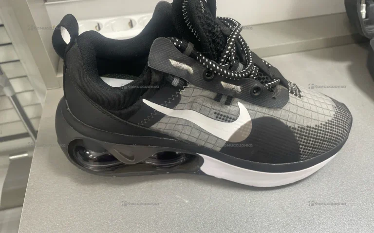 Кроссовки Nike air max 37.5