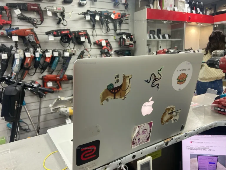 Ноутбук  MacBook Pro i7