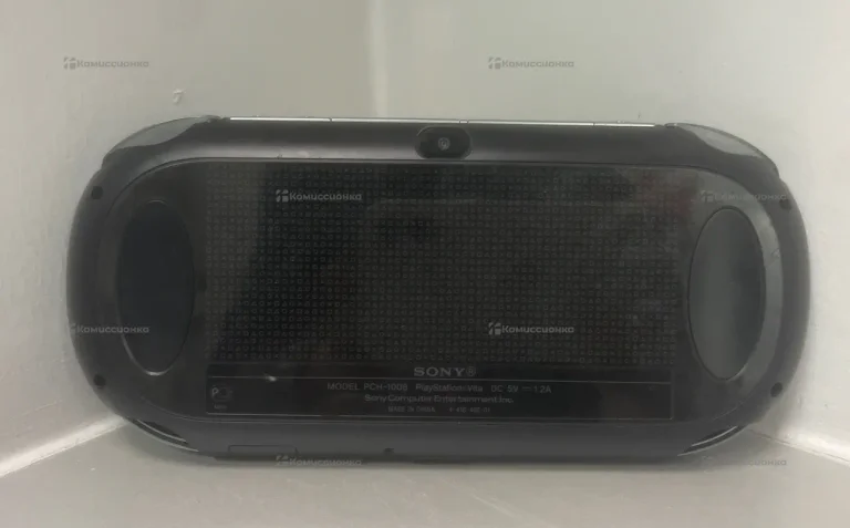 Приставка Sony psvita.